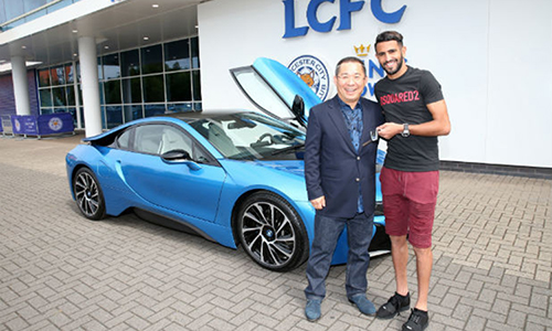 Ông chủ Leicester City sắm 19 siêu xe BMW i8 tặng cầu thủ